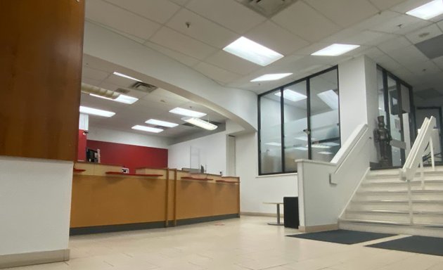 Photo of CIBC Branch with ATM