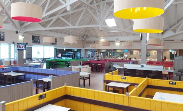 Photo de Cora Cafeteria