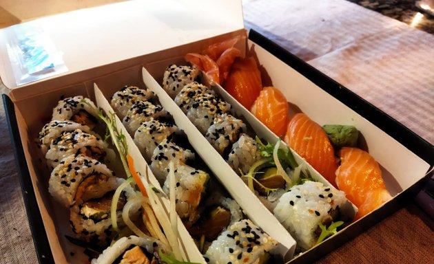 Foto de ORIGAMI Sushi, woks and salads