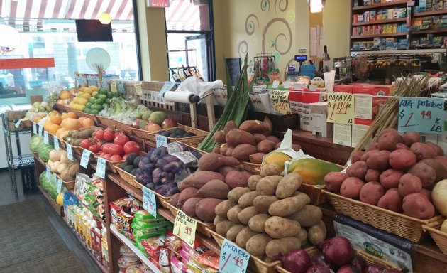 Photo of Lemon Tree Food Market