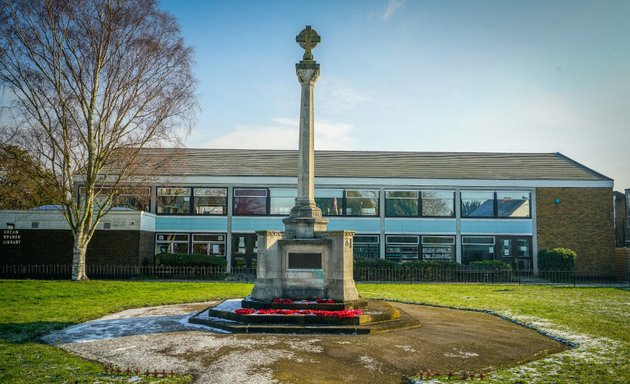 Photo of Cheam War Memorial and Garden