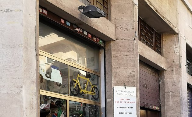 foto Cicli Moto Ricambi Parioli di Marco Baldari