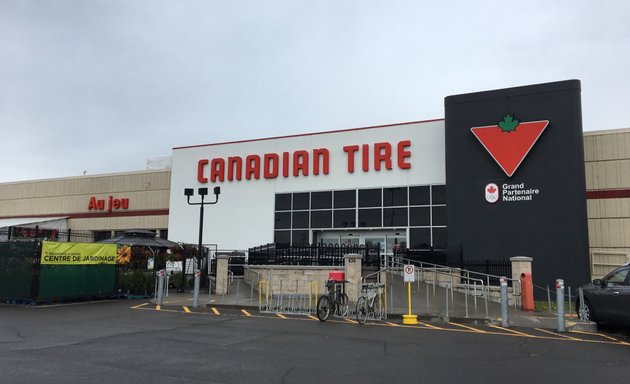 Photo of Canadian Tire