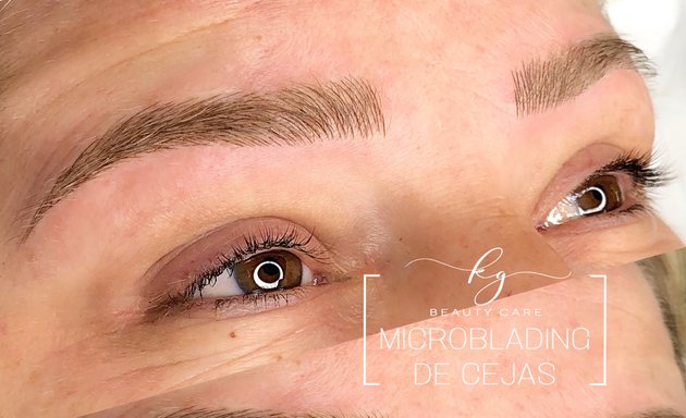 Foto de Karla Gil. Microblading, Micropigmentación Cejas, Labios, Extensiones de Pestañas, Tratamientos Faciales.