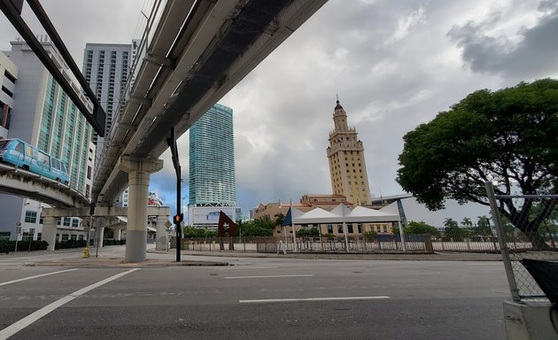 Photo of 666 Biscayne Blvd Parking