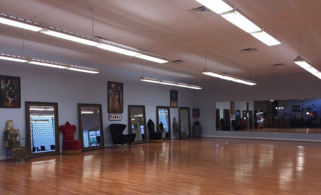 Photo of Gocha Shorena Center of Ballroom Dance