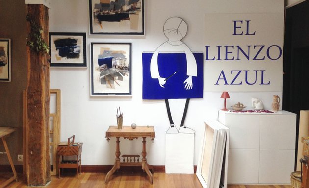 Foto de El Lienzo Azul. Estudio de pintura en Bilbao