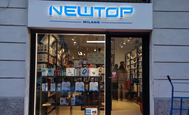 foto Newtop Store Milano