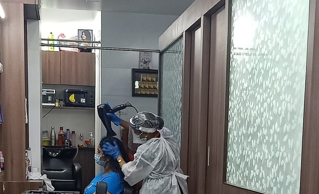 Photo of Viviana Salon - Goregaon East