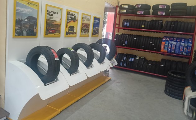 Photo of TyreHub Multi Brand Tyre Showroom