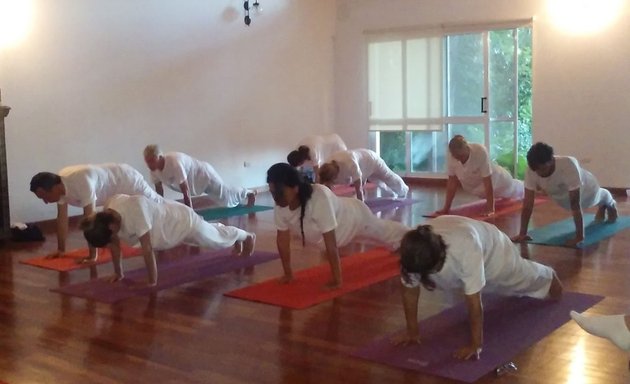 Foto de Escuela de Yoga Uttama