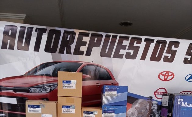 Foto de Autorepuestos SRC