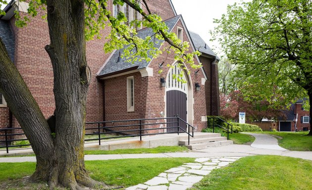 Photo of Leaside Presbyterian Church