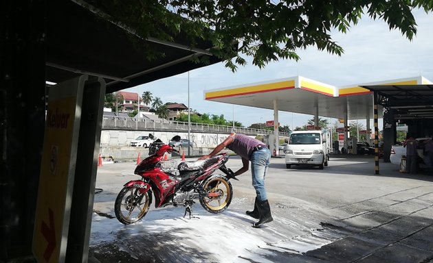 Photo of Shell car & motor wash