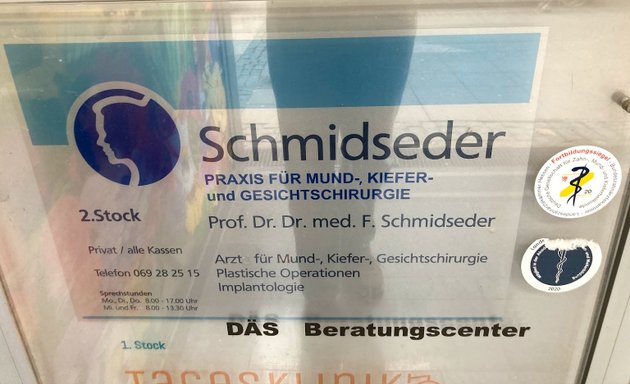 Foto von Praxisklinik Prof. Dr. Dr. Frank Schmidseder, M.Sc., M.Sc.