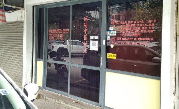 Photo of Theresa Chinese Physician & Acupuncture