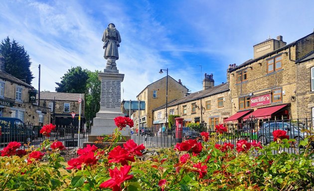 Photo of Farsley Cenotaph