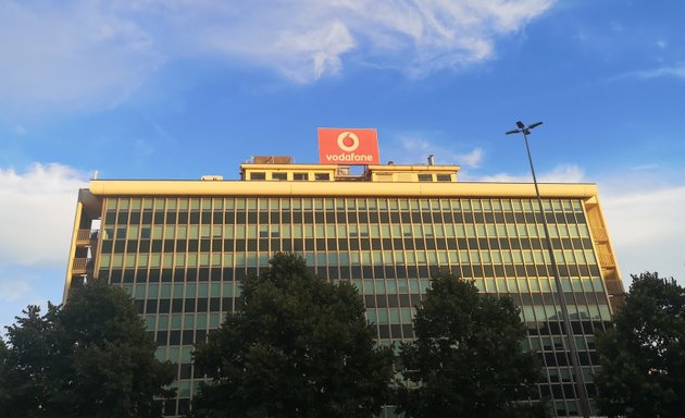 foto Vodafone Italia - Ufficio di Roma EUR Torrino