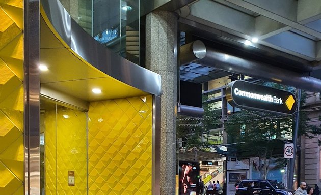 Photo of Commonwealth Bank Queen St Branch