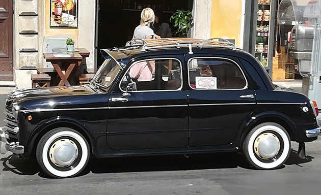 foto Noleggio Auto con conducente Roma