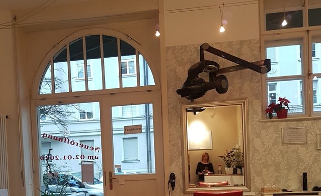 Foto von Jasa Friseurmeisterin