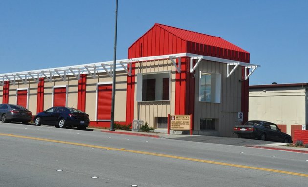 Photo of BBUD (Blecher Building + Urban Design)