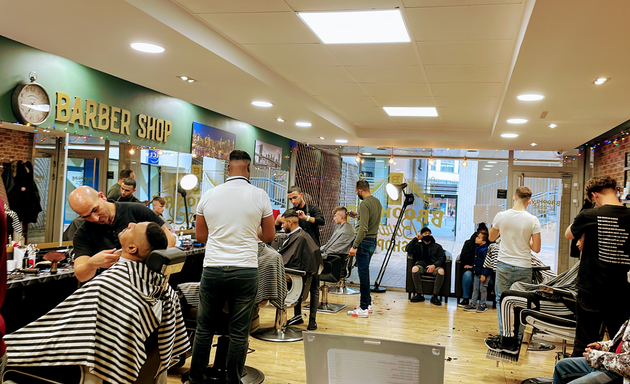 Photo de Brooklyn Barber Shop / Barbier/ Salon De Coiffure Homme, Femme / Barbier Rennes