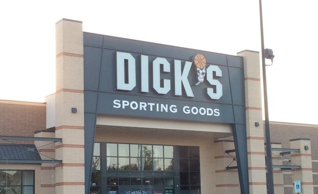 Photo of DICK'S Sporting Goods