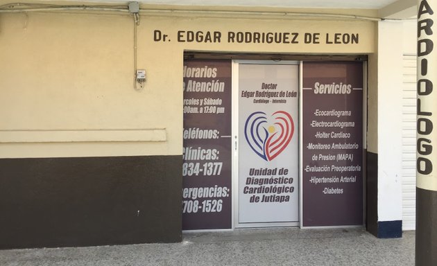 Foto de dr. Edgar Rodriguez de Leon.