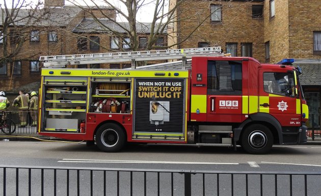 Photo of Clapham (H21) Fire Station