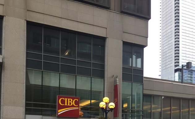 Photo of CIBC Branch with ATM