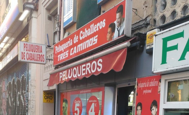 Foto de Peluqueria Tres Caminos