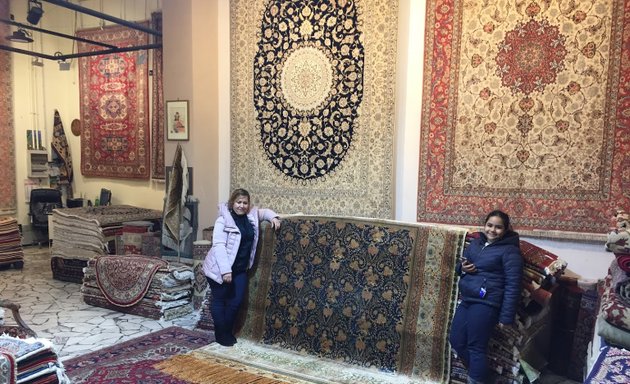 foto Centro Restauro Tappeti Persiani e Orientali di Farzollah Babaei