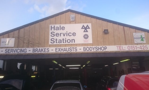 Photo of Hale Service Station