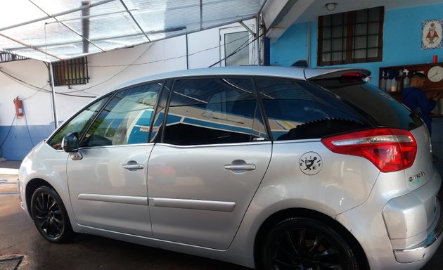 Foto de Lavadero de coches burbujas