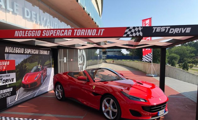 foto Ferrari Test Drive - NoleggioSupercarTorino.it