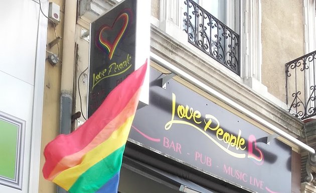 Photo de Love People Pub