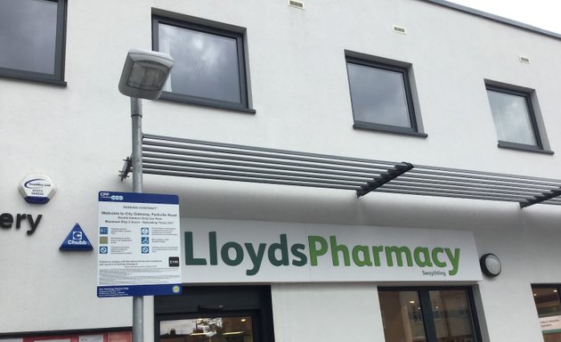 Photo of LloydsPharmacy