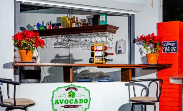 Foto de Avocado Cafe & Bistro