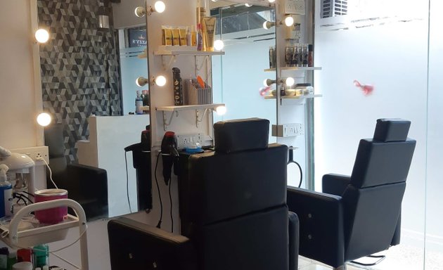 Photo of Nazzy's Salon