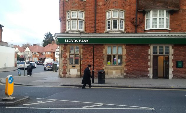 Photo of ATM (Lloyds Bank)