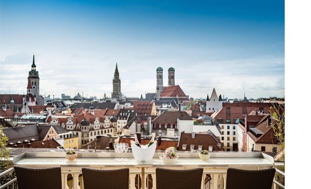 Foto von Mahjong Roof Garden