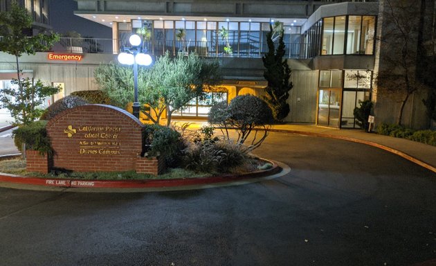 Photo of Medical Center Parking: Castro and Duboce