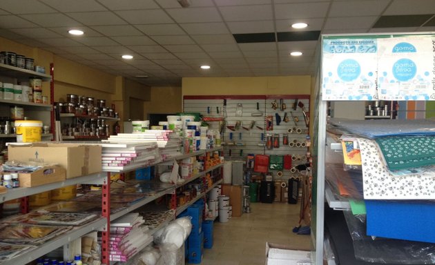 Foto de Tienda de Pinturas Tenysol Oviedo