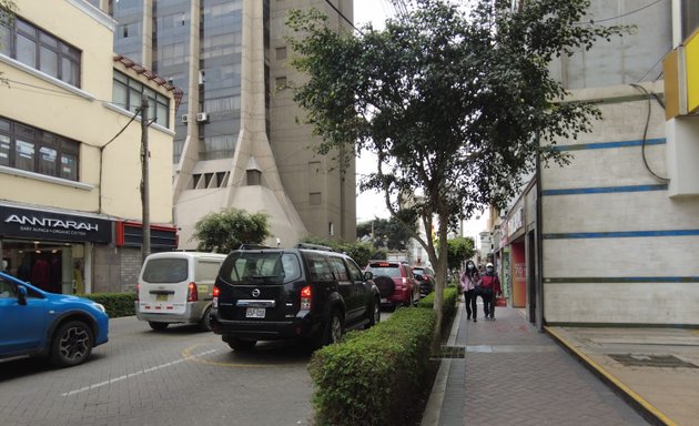 Foto de Monumental estacionamiento