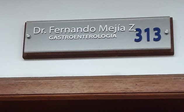 Foto de Doctor Fernando Mejía