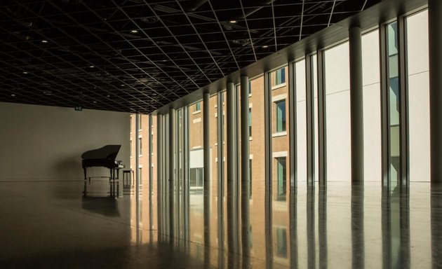 Photo of Desautels Faculty of Music