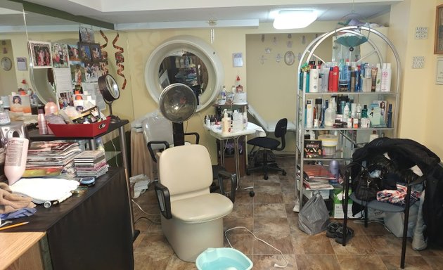 Photo of Gayel's Beauty Salon