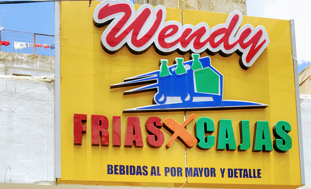 Foto de Wendy Frias Por Cajas