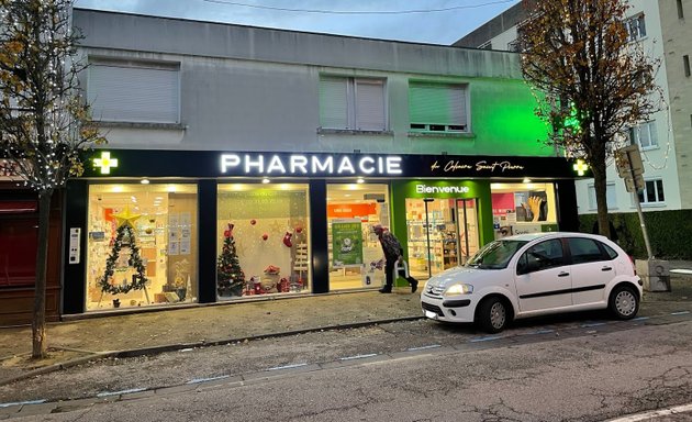 Photo de Pharmacie du Calvaire Saint Pierre